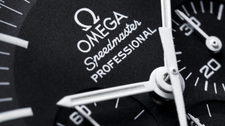 omega-speedmaster-moonwatch-professional-co-axial-master-chronometer-chronograph-42-mm-31030425001001-landscape-4-cb1306